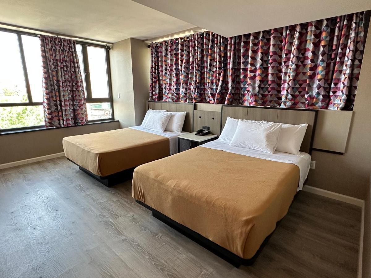 Regal Inn & Suites New York Laguardia Hotel Exterior foto